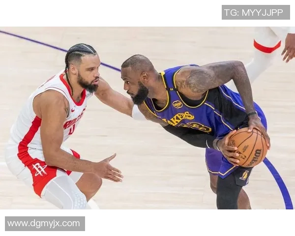 湖人火箭第三节精彩回放分析与战术解读